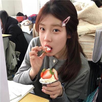 隐世魔尊女帝带娃上门求负责